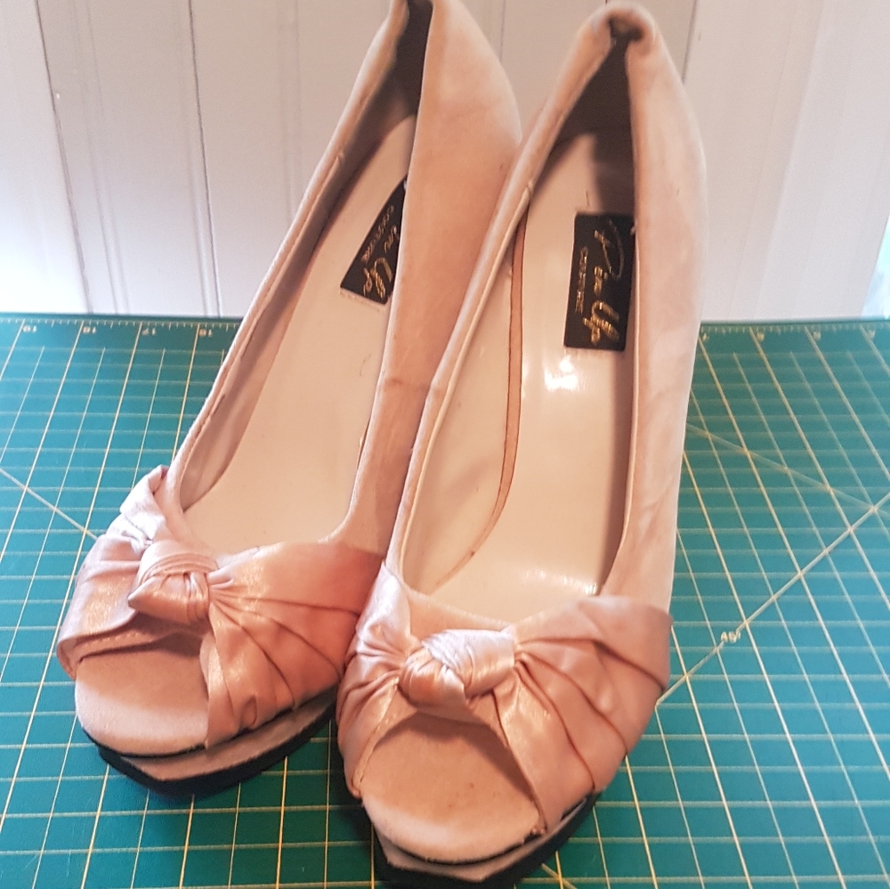 Pinup Couture heels size 7